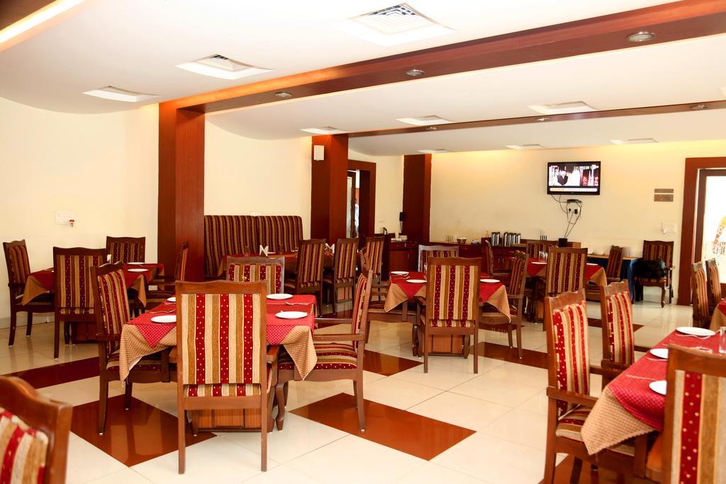 Hotel Raja Bhoj بوبال المظهر الخارجي الصورة